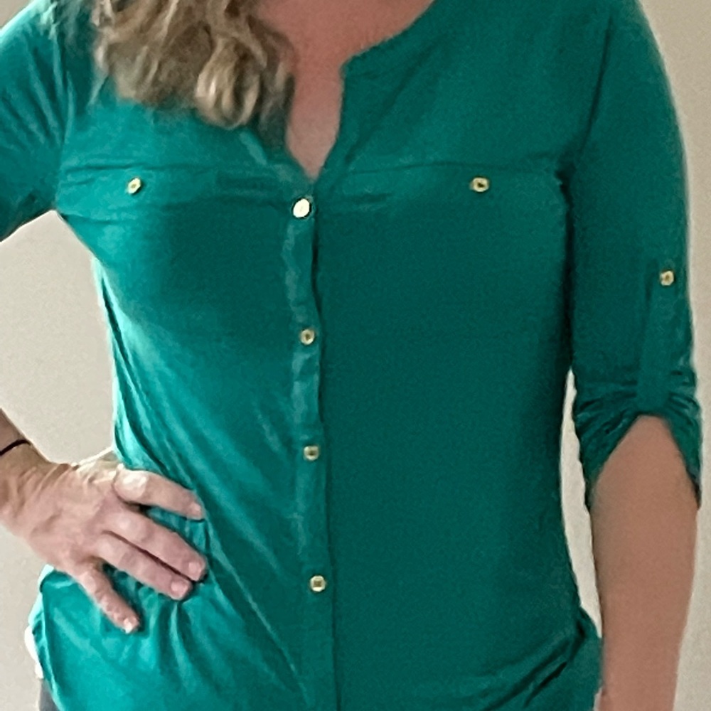 Women’s long sleeve emerald green top